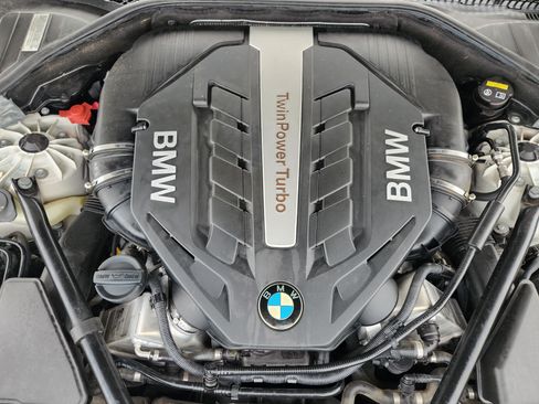 Used 2015 BMW 750Li RWD image 31