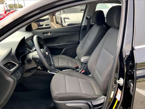 Used 2020 Hyundai Accent SEL image 7