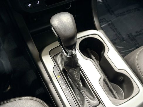 Used 2022 Chevrolet Colorado ZR2 image 19