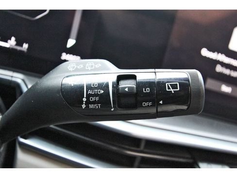 Certified 2024 Kia Sorento SX FWD image 18
