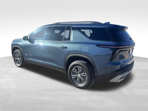 Certified 2026 Chevrolet Traverse LT w/ Driver Confidence Package image 4