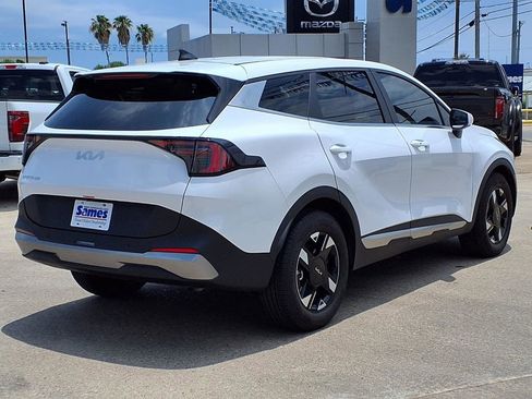 Certified 2026 Kia Sportage LX FWD image 8