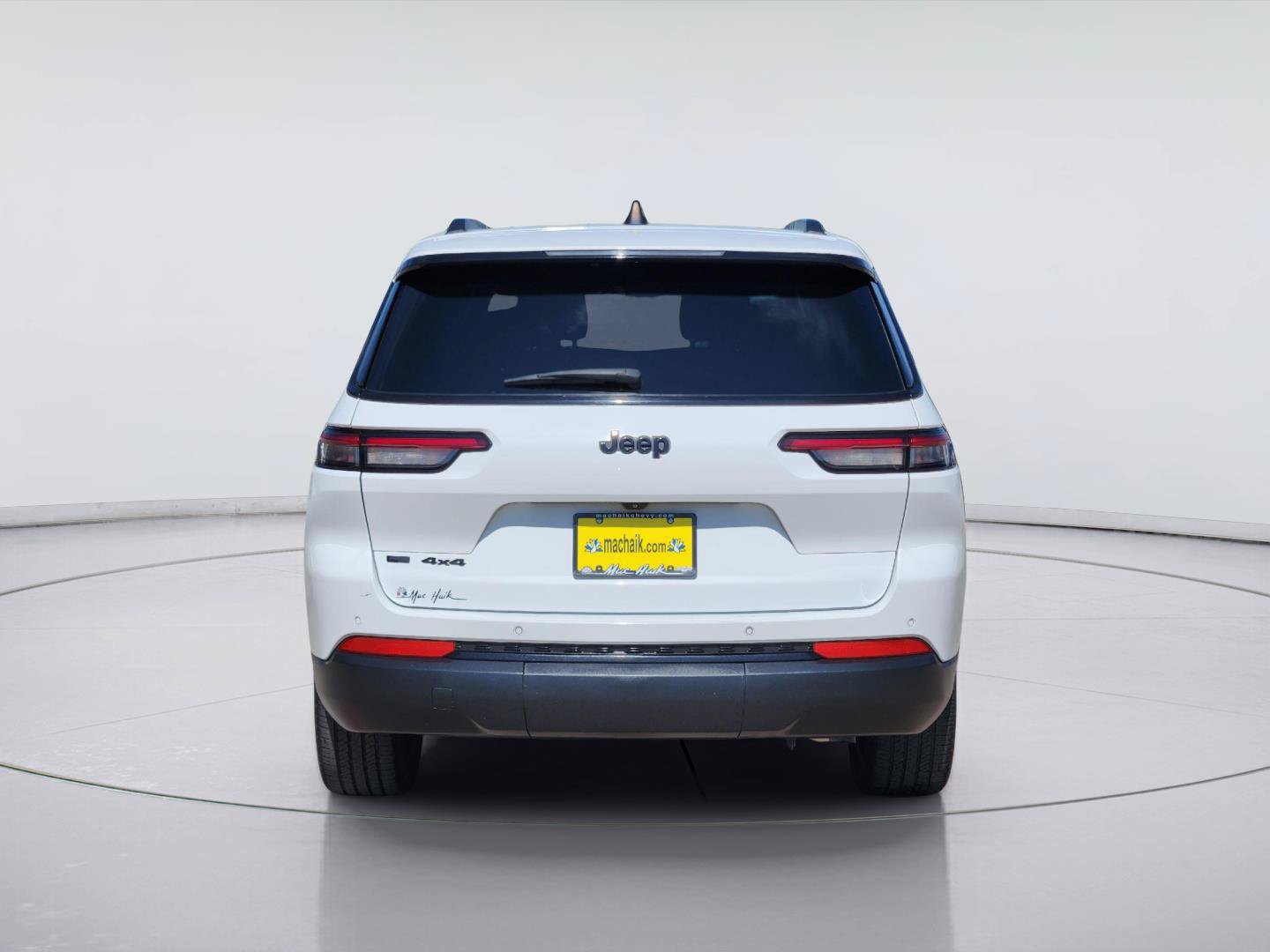 Used 2023 Jeep Grand Cherokee L Laredo AWD/4WD image 6