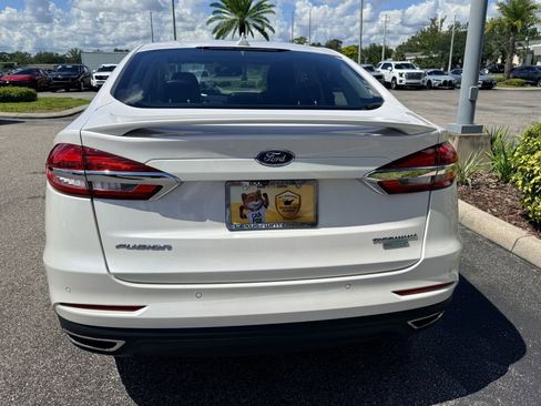 Used 2019 Ford Fusion Titanium image 12
