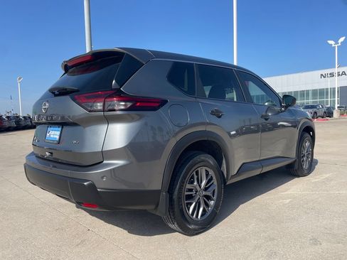 Certified 2024 Nissan Rogue S AWD/4WD image 5