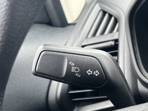 Used 2021 Ford EcoSport SE image 11