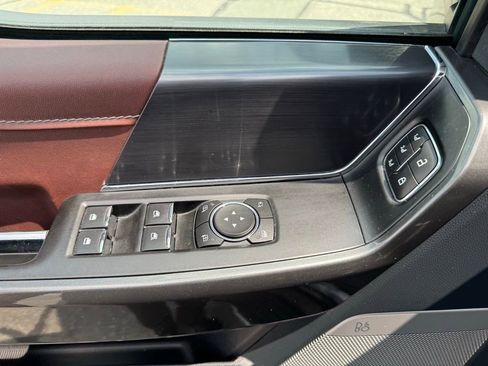 Used 2022 Ford F150 Lariat w/ Equipment Group 502A High image 17