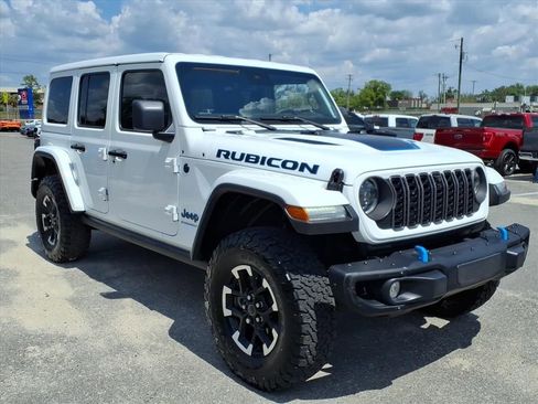 Used 2024 Jeep Wrangler Unlimited Rubicon 4xe image 1