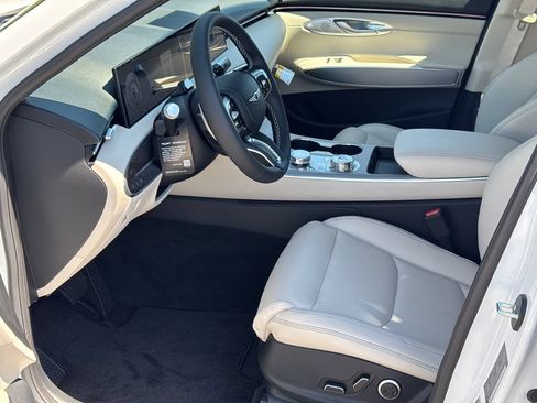 New 2026 Genesis GV70 2.5T Select AWD/4WD image 9