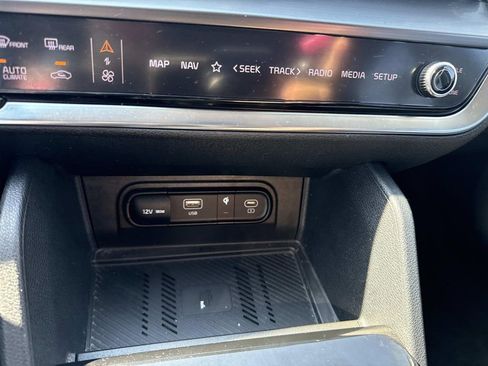 Used 2023 Kia Sportage EX image 24