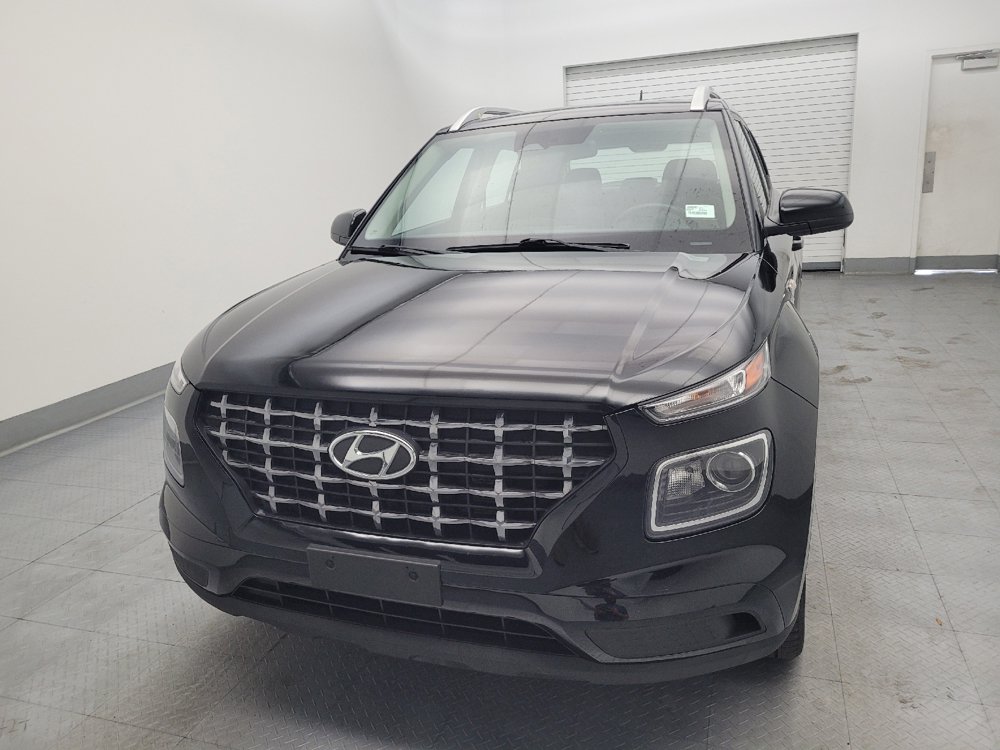 Used 2023 Hyundai Venue SEL FWD image 15