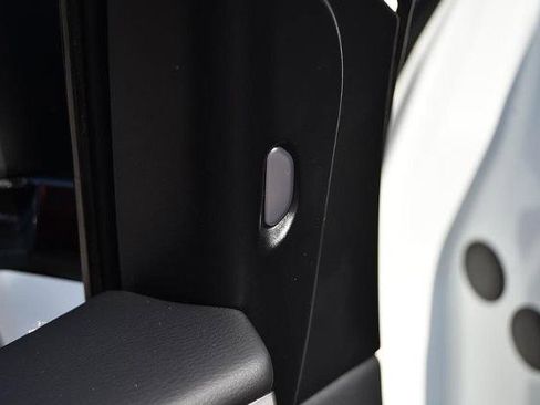 Certified 2024 Nissan Murano SL image 11