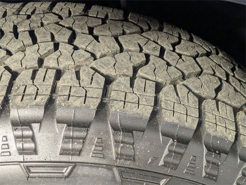 Certified 2022 Chevrolet Tahoe Z71 image 9