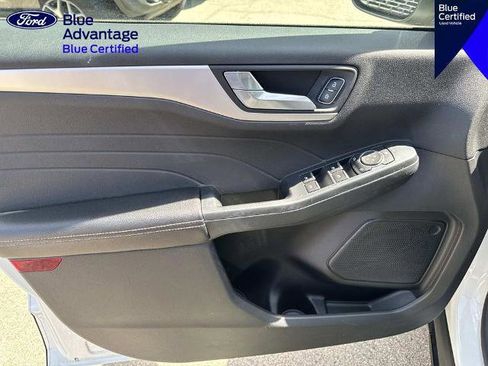 Certified 2022 Ford Escape SEL FWD image 15