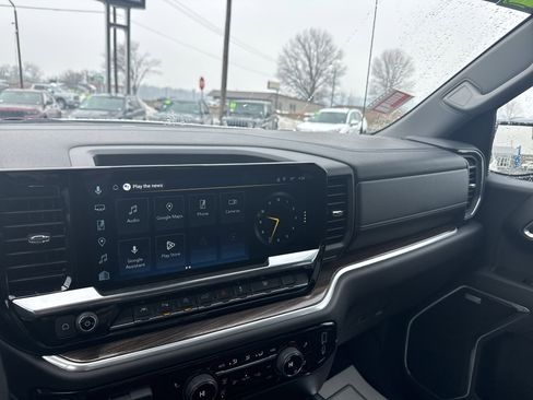 Used 2025 Chevrolet Silverado 1500 RST w/ Dark Appearance Package AWD/4WD image 21