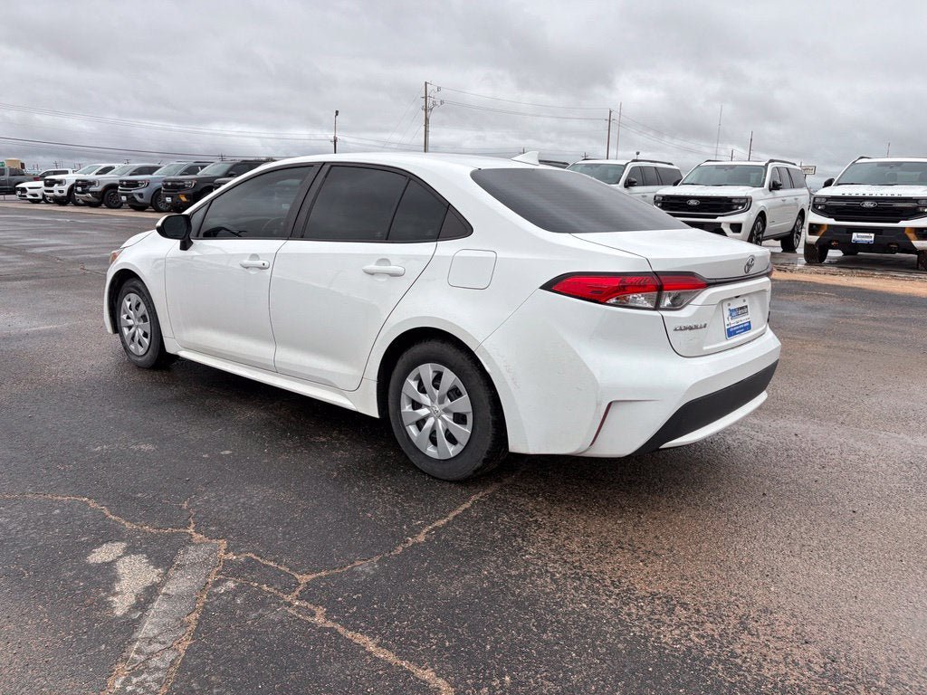 Used 2024 Toyota Corolla LE FWD image 8