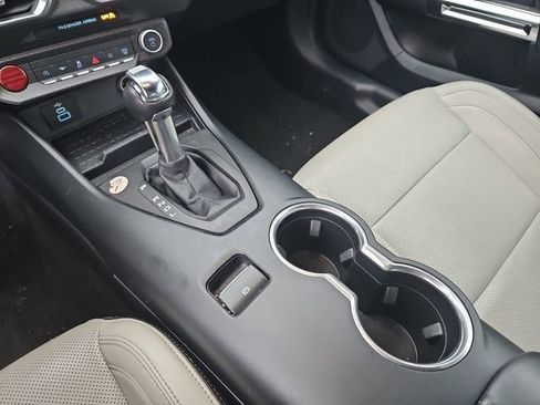 Used 2024 Ford Mustang Premium image 22