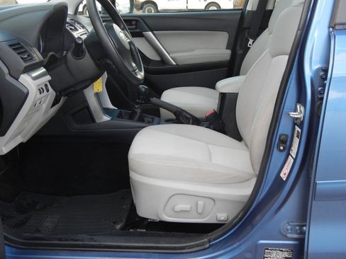 Used 2015 Subaru Forester 2.5i Premium AWD/4WD image 26