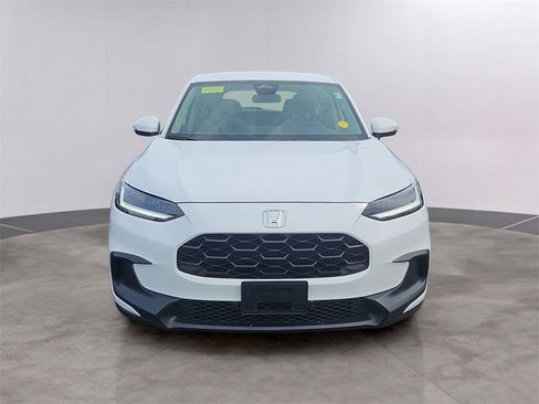 Certified 2023 Honda HR-V LX image 2