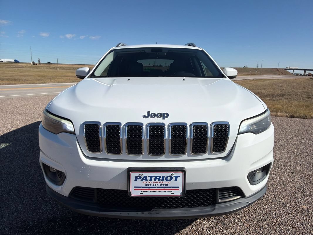 Used 2019 Jeep Cherokee Latitude Plus AWD/4WD image 8