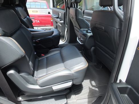 Used 2025 Ford Expedition Tremor AWD/4WD image 14
