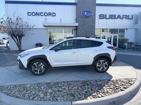 Certified 2025 Subaru Crosstrek 2.0i Premium image 1