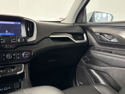 Used 2023 GMC Terrain SLT w/ Infotainment Package II AWD/4WD image 28