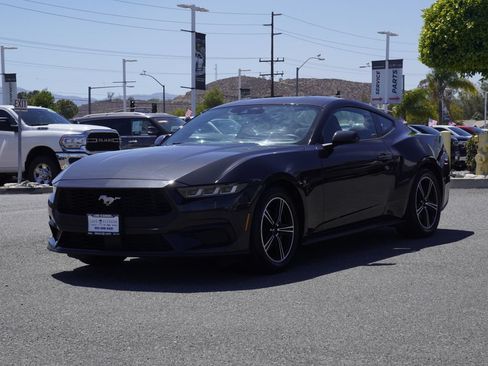 Used 2024 Ford Mustang Coupe RWD image 8