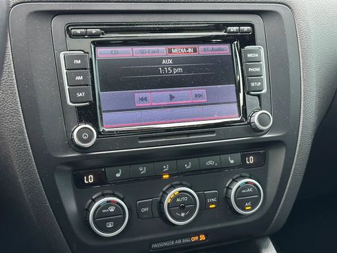 Used 2013 Volkswagen Jetta GLI Autobahn FWD image 28