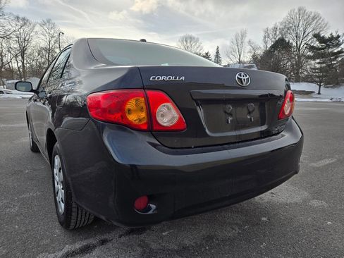 Used 2010 Toyota Corolla LE image 6