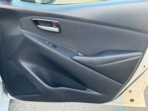 Used 2019 Toyota Yaris LE FWD image 16