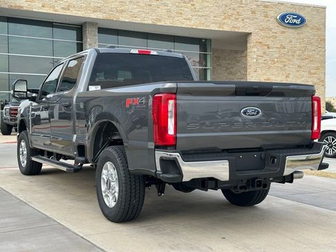 New 2026 Ford F250 XLT w/ FX4 Off-Road Package image 35