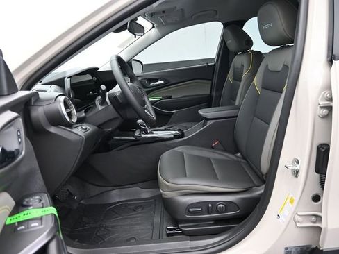 New 2026 Chevrolet Trax ACTIV w/ Driver Confidence Package image 38