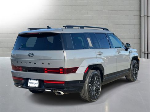 Used 2025 Hyundai Santa Fe Calligraphy image 4