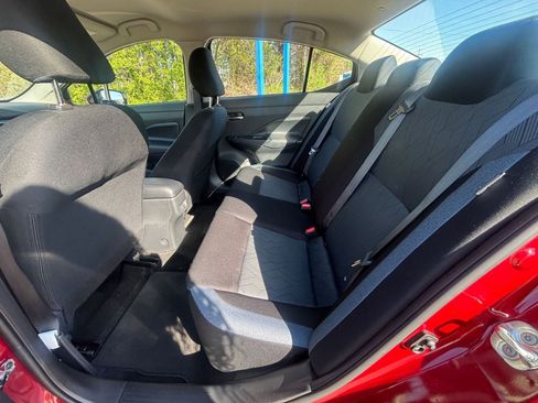 Used 2025 Nissan Versa SV FWD image 25