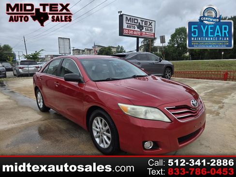 Used 2011 Toyota Camry XLE w/ SE/XLE Extra-Value Pkg FWD image 1