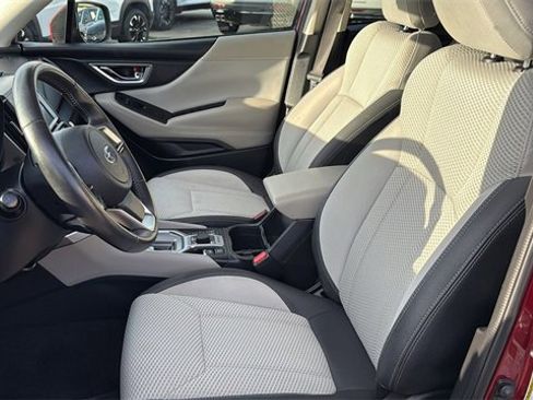 Used 2022 Subaru Forester Premium image 11