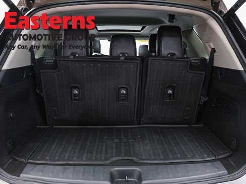 Used 2023 Nissan Pathfinder Platinum w/ Cargo Package AWD/4WD image 9