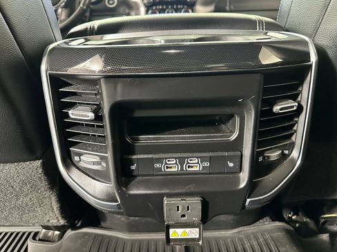 Used 2022 RAM 3500 Laramie AWD/4WD image 20