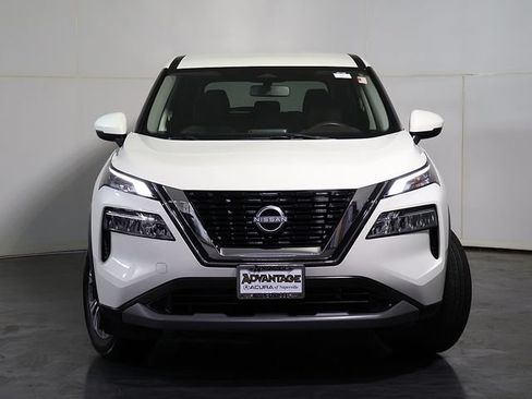 Used 2023 Nissan Rogue SV AWD/4WD image 9