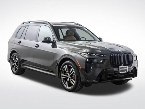 New 2026 BMW X7 xDrive40i w/ M Sport Package AWD/4WD image 7