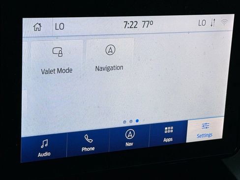 Used 2020 Ford Explorer XLT w/ Equipment Group 202A AWD/4WD image 28