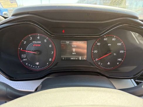 Used 2024 Chevrolet Trax RS FWD image 19