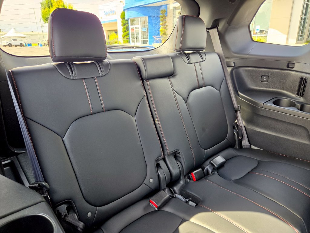 Used 2025 Honda Pilot TrailSport image 22