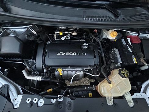 Used 2015 Chevrolet Sonic LT image 19