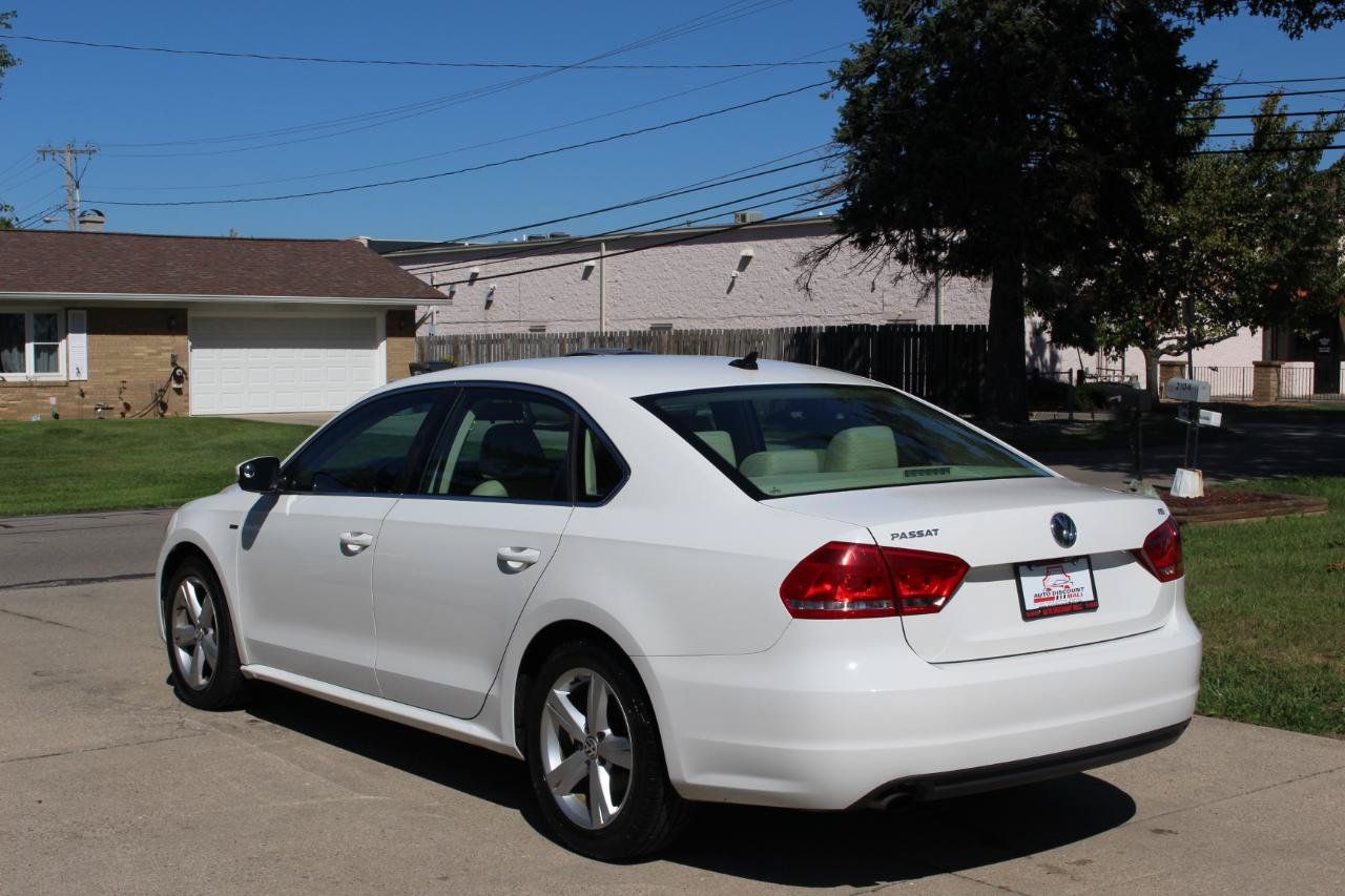 Used 2015 Volkswagen Passat 1.8T Limited Edition FWD image 7
