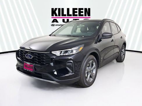 New 2026 Ford Escape ST-Line w/ Tech Pack #1 FWD image 3
