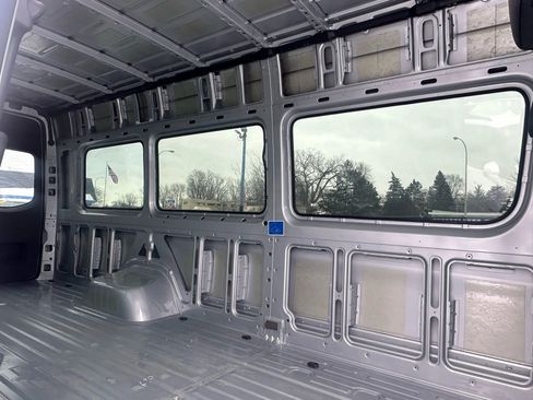 Used 2023 Mercedes-Benz Sprinter 3500 w/ Parking Package image 22