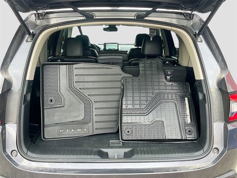 Used 2025 Honda Pilot Touring image 28