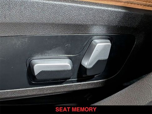 Certified 2023 BMW 330e xDrive w/ Driving Assistance Package image 10